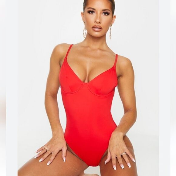 Revamped Red Ribbed V Neck Thong Bodysuit Size Medium - Picture 1 of 8